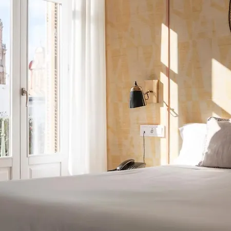 Teatro 3 & 6 Apartment